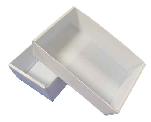 Shakeproof Corrugated Plastic Crates Waterproof White Storage Wardrobe Box