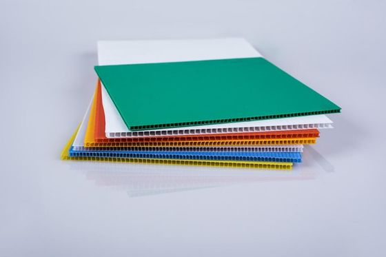Customized  Plastic Corrugated Sheet Green 4mm PP Plastic Hollow Sheet Corflute Sign