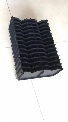 Plastic Turnover Box  PP Corrugated Sheet Hollow Board Spacer Blade Clamp