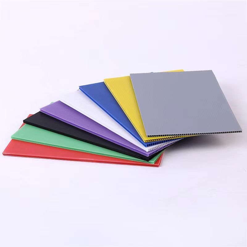 Ploypropylene Plastic Corrugated Sheet Hollow White 1500mm Corrugated Plastic Corona Board