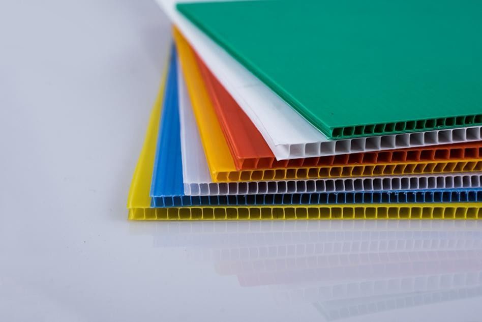 Customized  Plastic Corrugated Sheet Green 4mm PP Plastic Hollow Sheet Corflute Sign